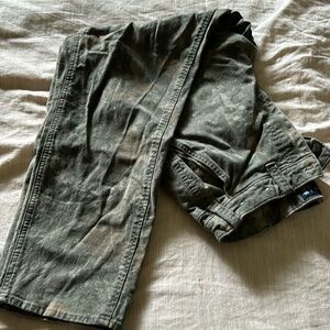 Abercrombie and Fitch men’s, green camo baggy, work pants
